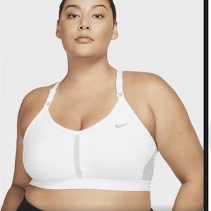 NWT Nike plus size sports bra 2x